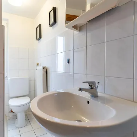 Lukas Haus Laffina Apartment