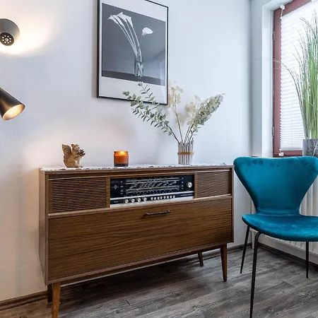 Lukas Haus Laffina *